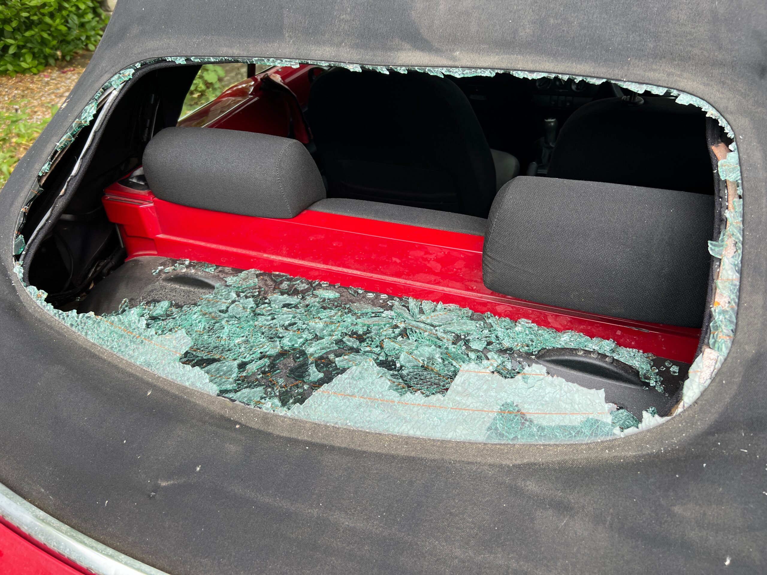 Auto Back Glass Replacement in Bothell