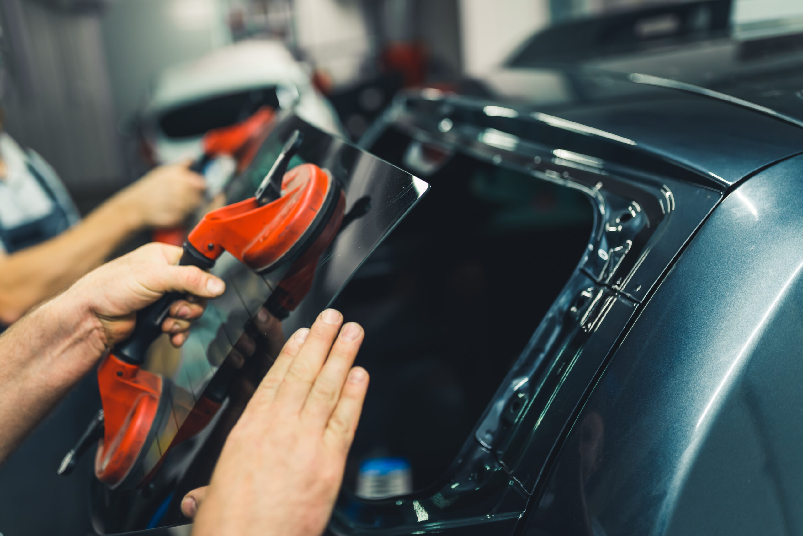Back Glass Replacement Options for Monroe Vehicles