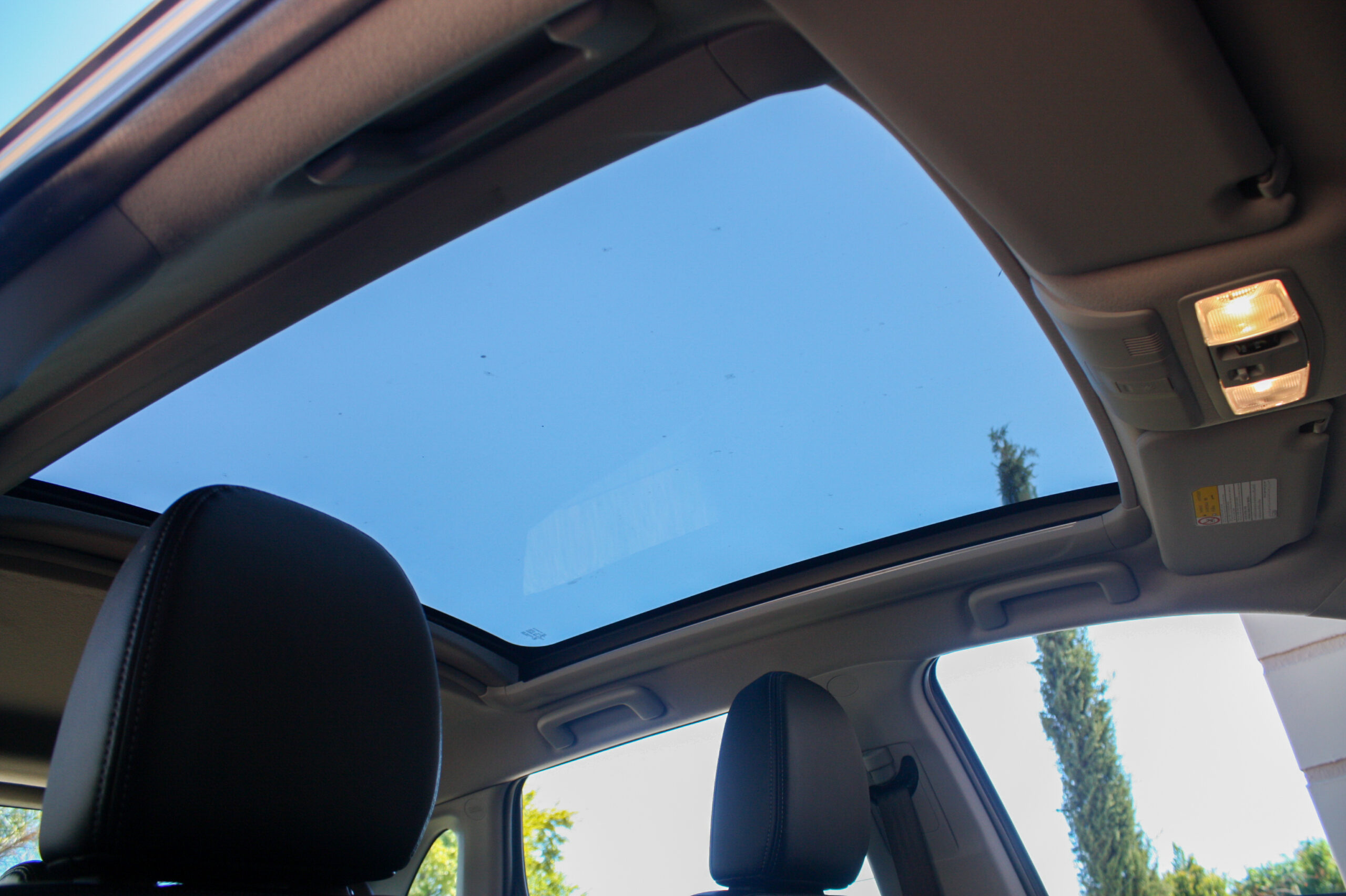 Auto Roof Glass Installation in Arlington