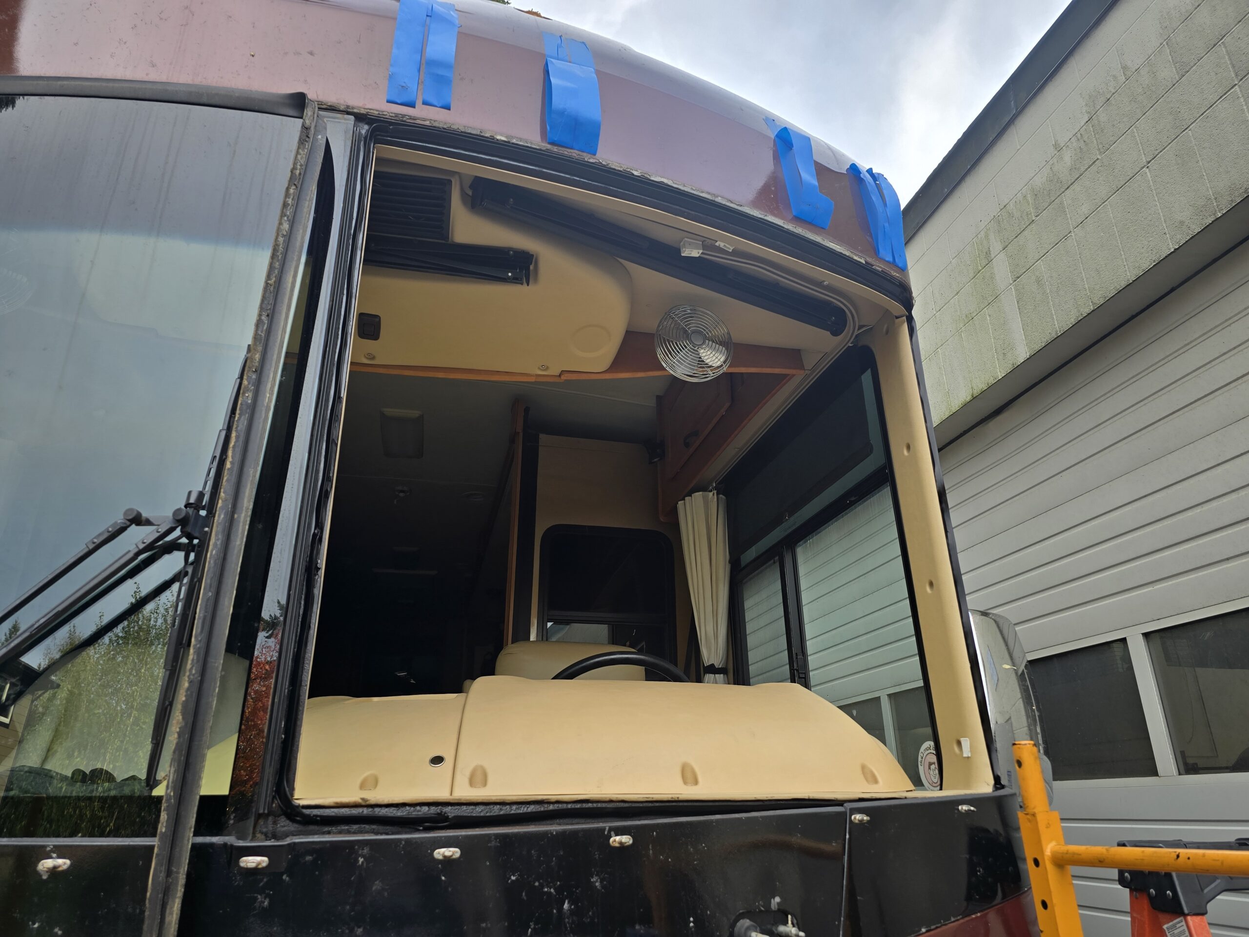 RV Windshield Replacement Options for Lake Stevens Owners