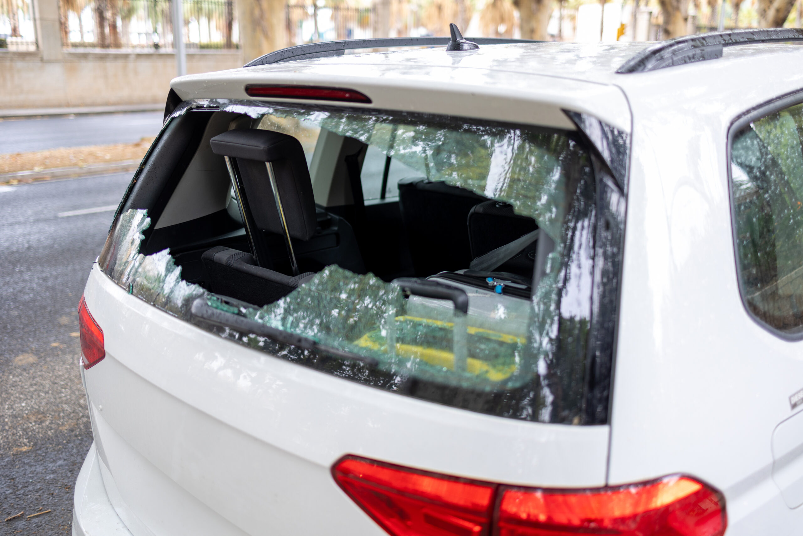 What Triggers a Need for Auto Back Glass Replacement in Mercer Island