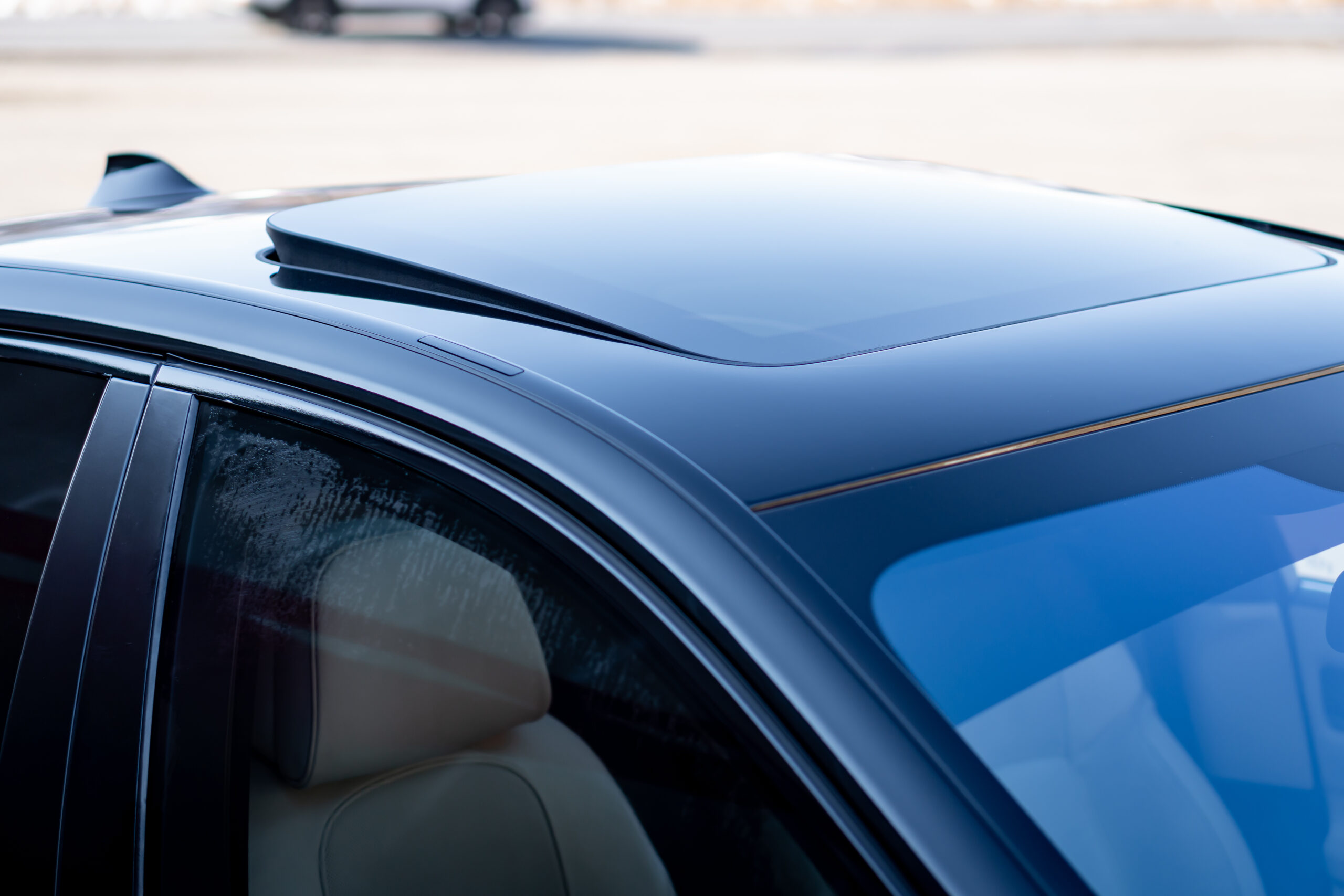What Triggers a Need for Auto Roof Glass Installation & Repair in Shoreline