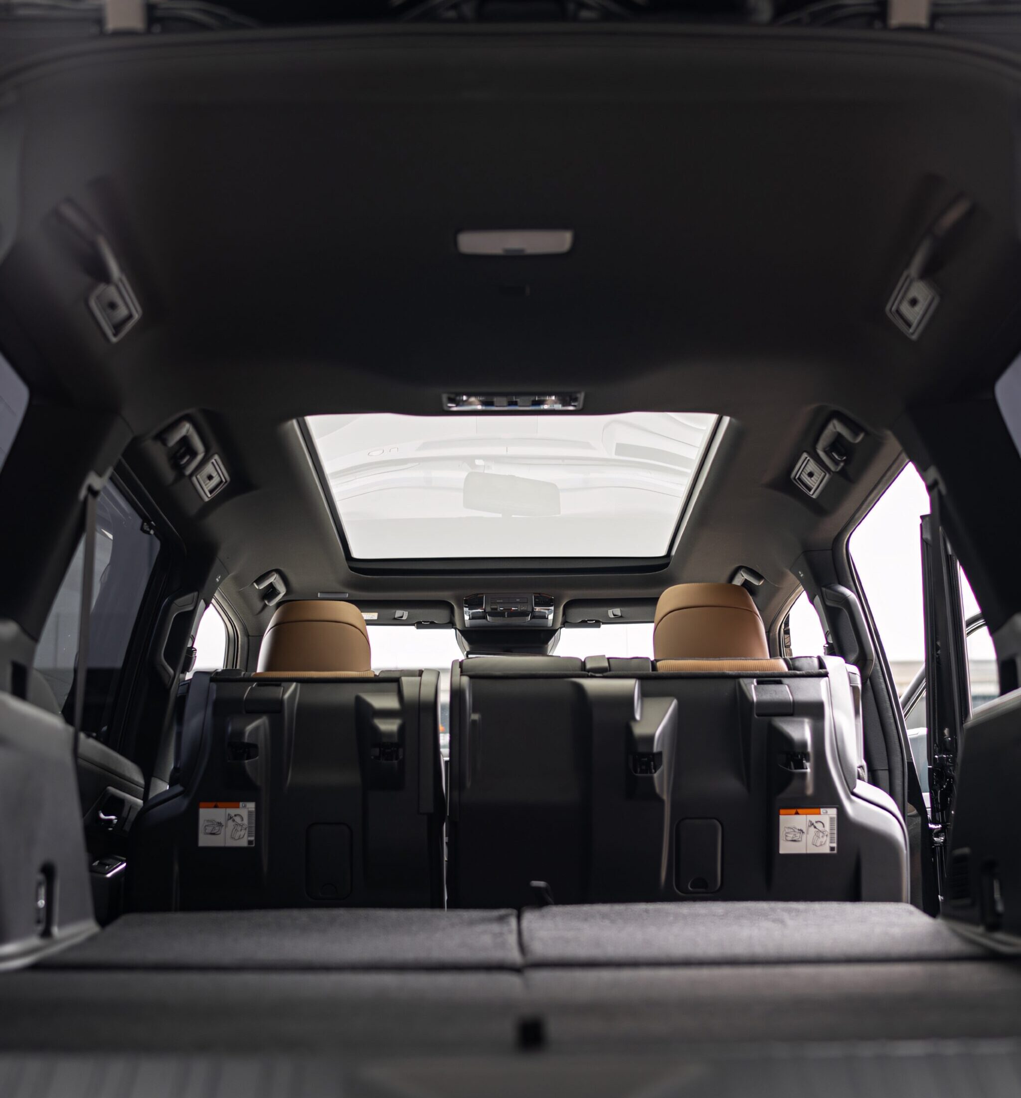What Triggers a Need for Auto Roof Glass Replacement in Mercer Island