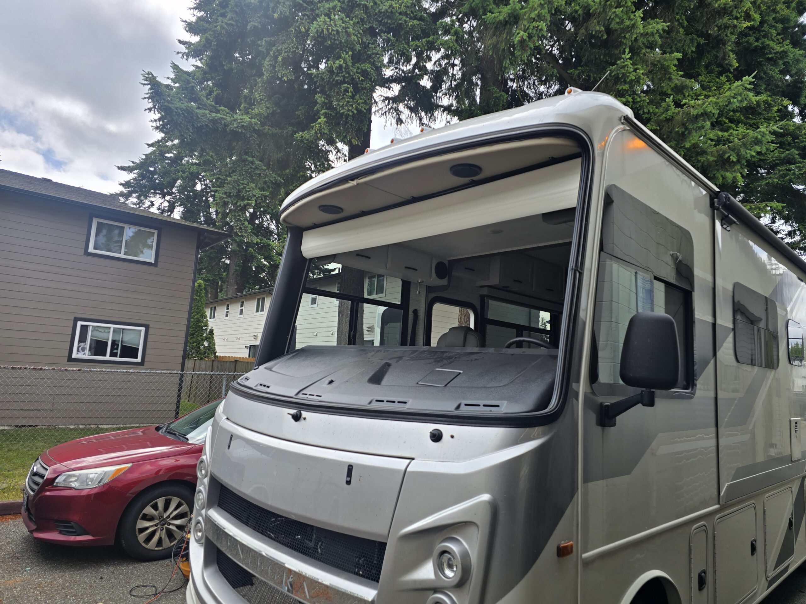 RV Windshield Replacement Options for Edmonds Owners